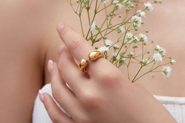 Серебряное кольцо с позолотой Капля 