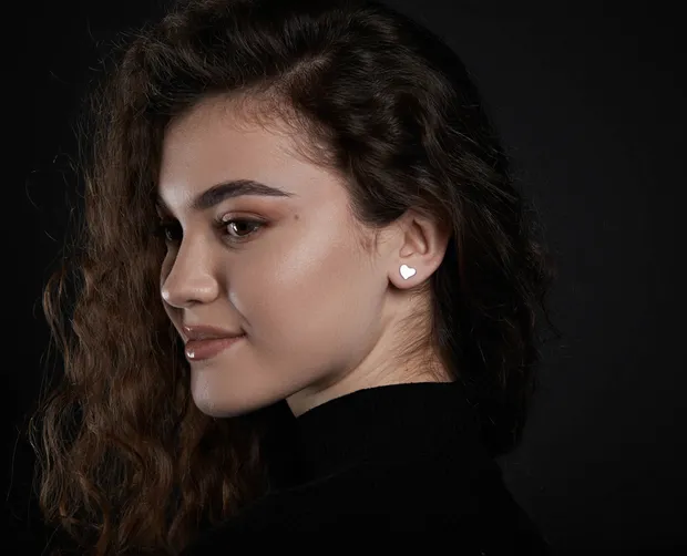 Silver stud earrings Hearts Lola