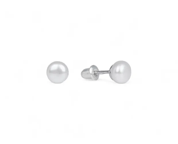 Silver stud earrings Pearls