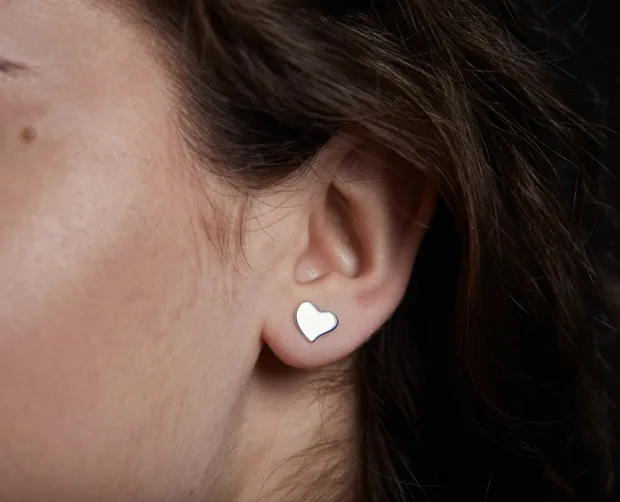 Silver stud earrings Hearts Lola