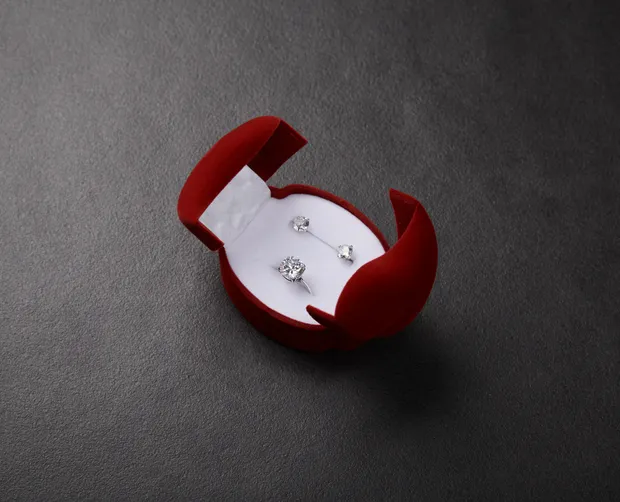 Ring case Yin and yang Red