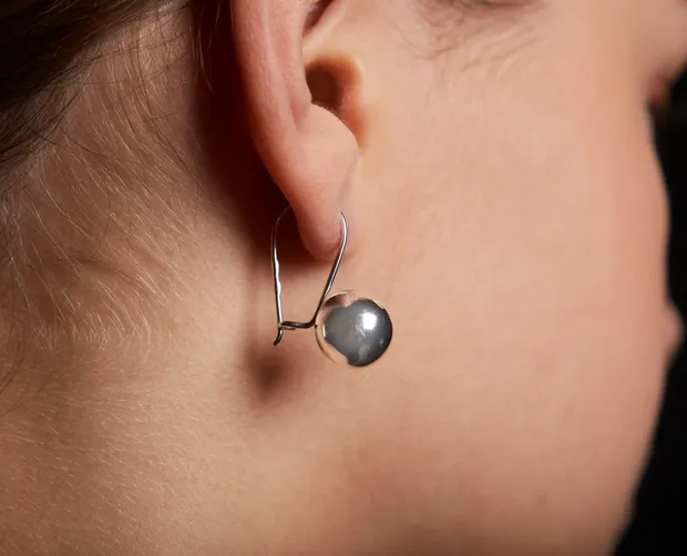Silver earrings with french clasp Ball