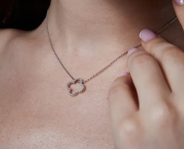 Silver Clover necklace with an insert of fianite