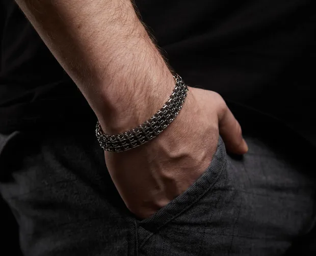 Серебряный браслет тройной бисмарк 